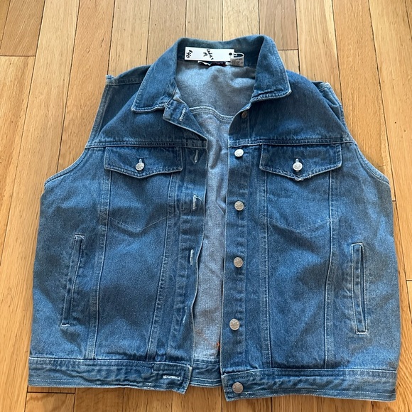 Nashville - Johnny Cash Sleeveless Jean Vest - Picture 4 of 4